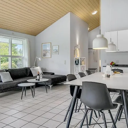 Front In Vaeggerlose With Sauna * Bøtø By