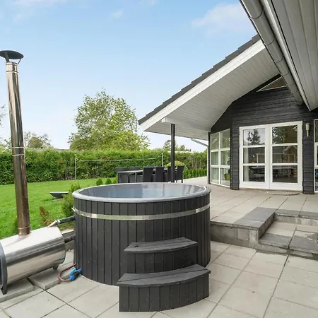 Lovely In Vaeggerlose With Wifi Holiday home *